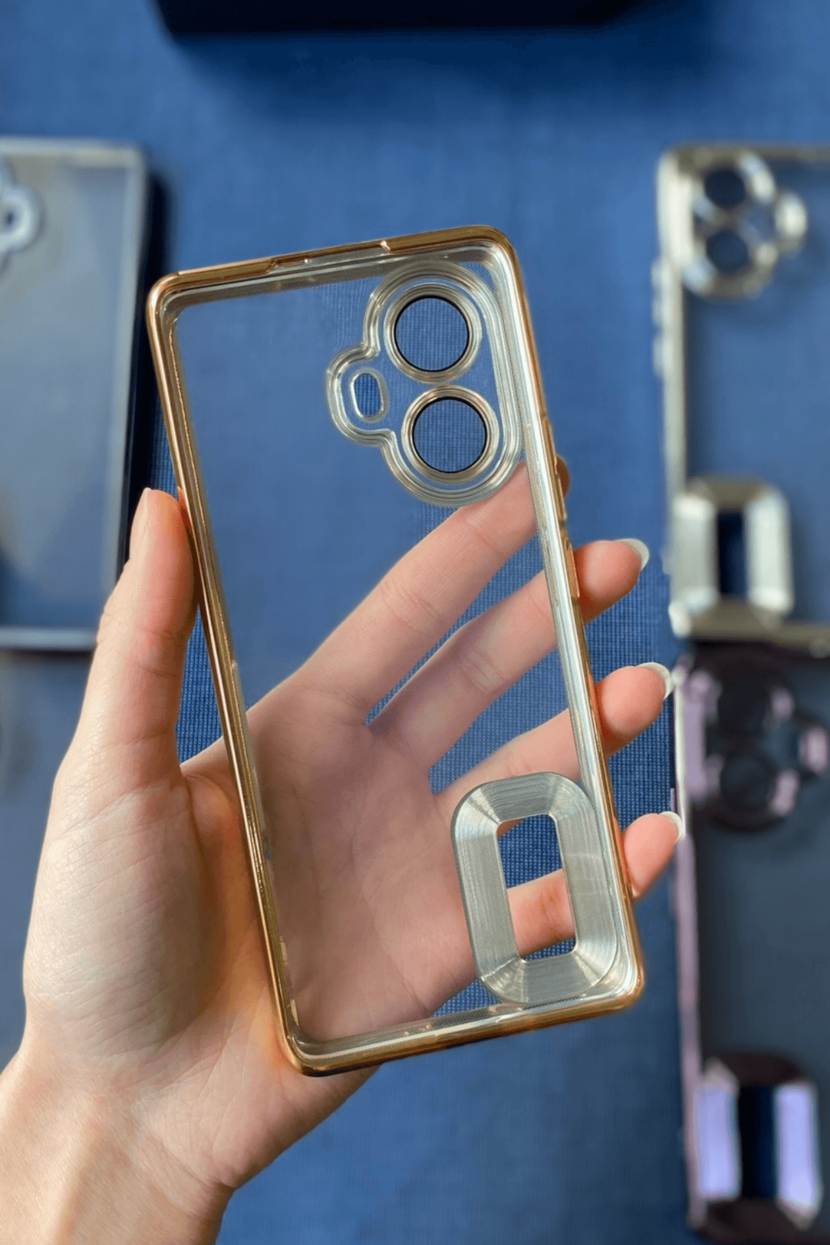 Realme 10 Pro Plus 5G Uyumlu Logo Açık Elegance Kılıf Gold