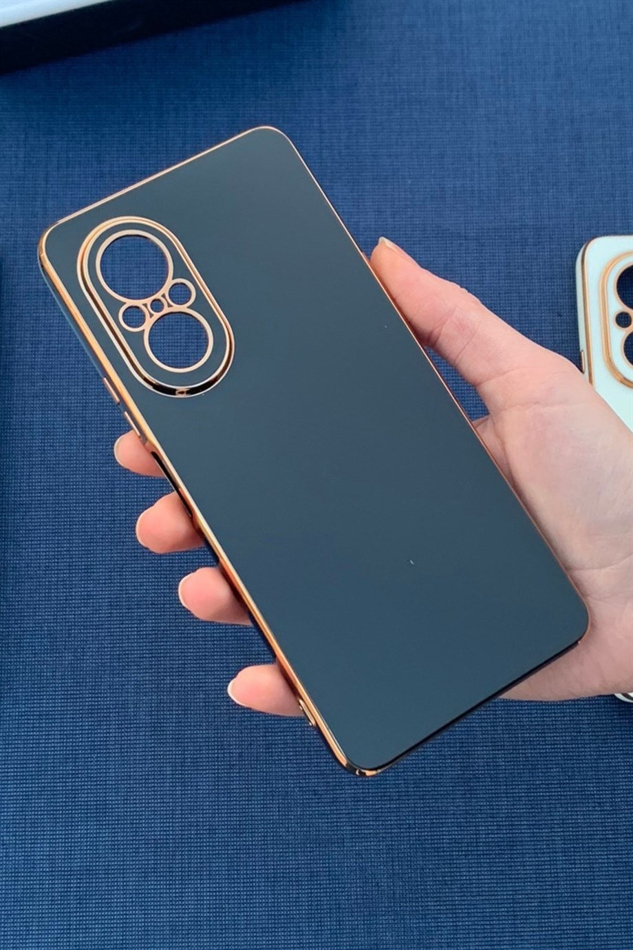 Huawei Nova 9 SE Uyumlu Renkli Elegance Silikon Kılıf Siyah