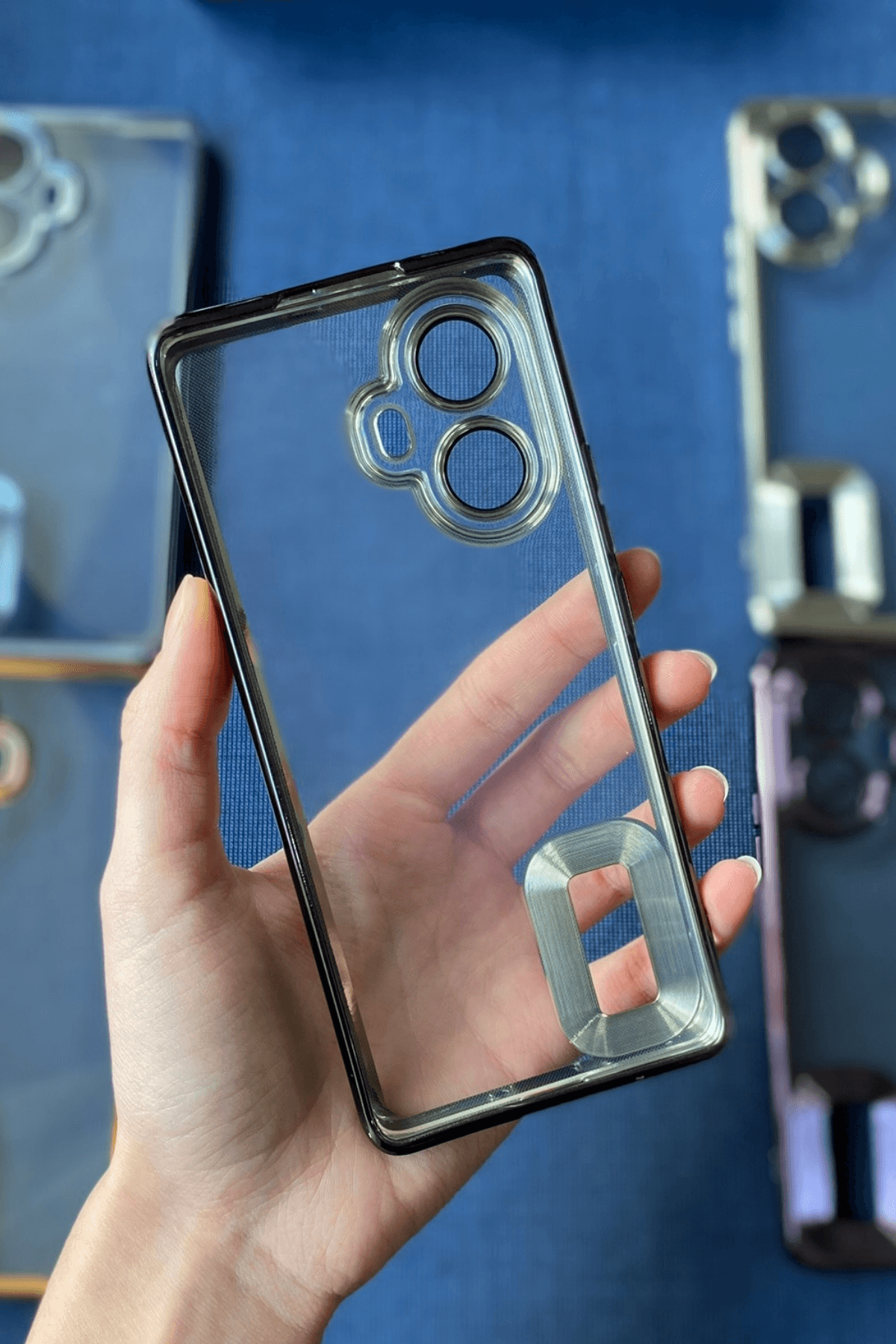 Realme 10 Pro Plus 5G Uyumlu Logo Açık Elegance Kılıf Siyah