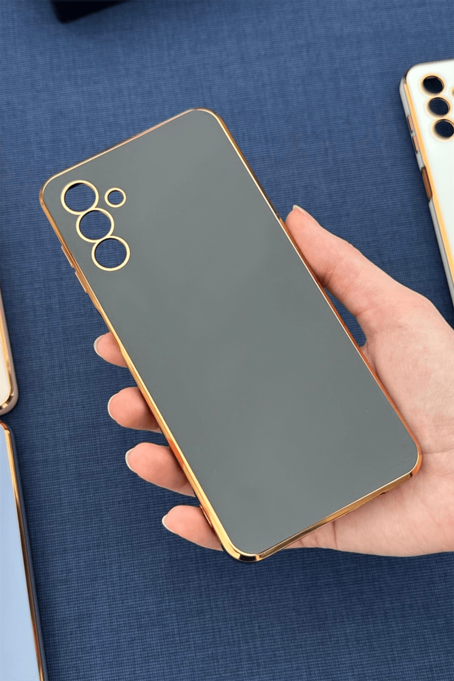 Galaxy A04s Uyumlu Renkli Elegance Silikon Kılıf Siyah