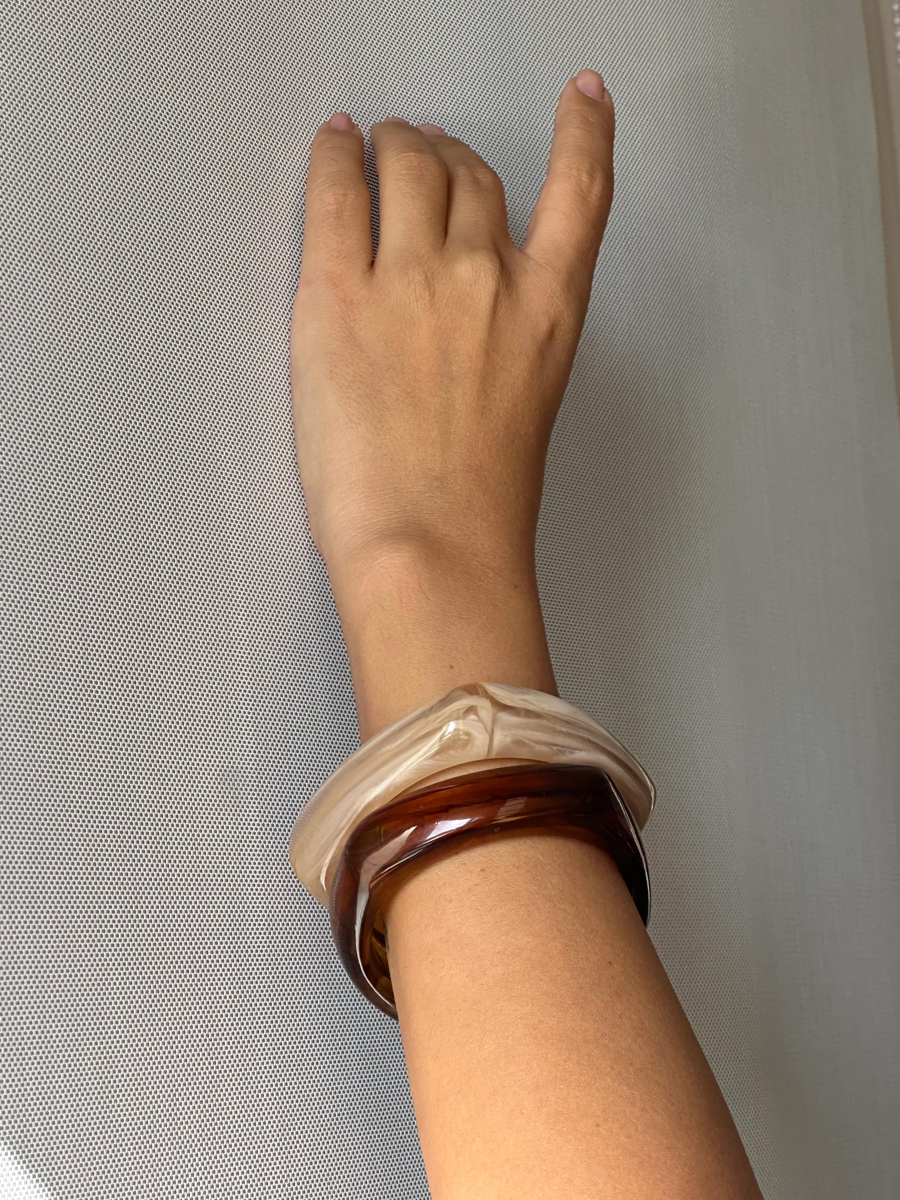 illys Vizon Dalgalı Desen Kare Kemik Bileklik