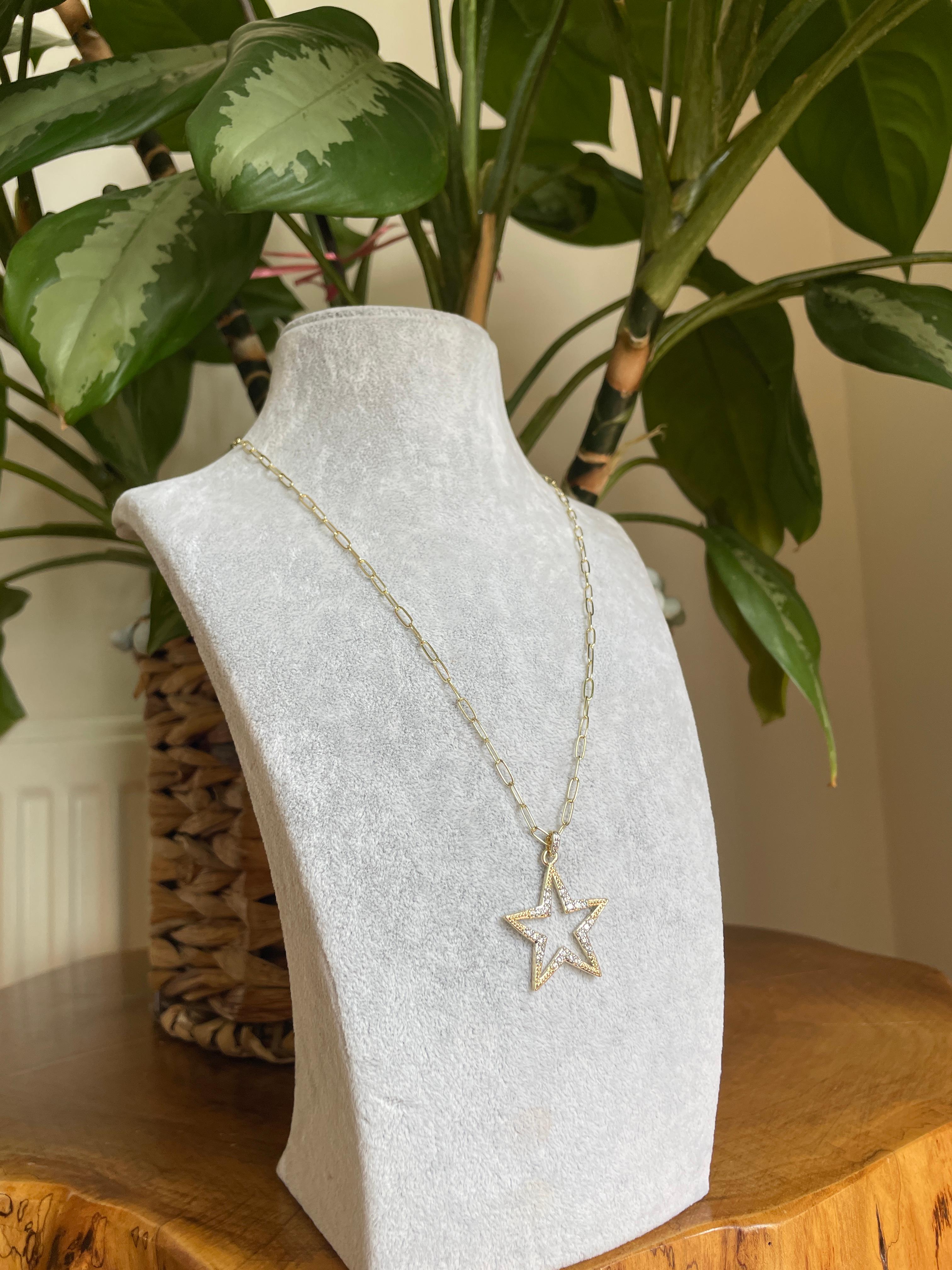 illys Gold Zirkon Taşlı Yıldız Figür İthal Altın Kaplama Kolye