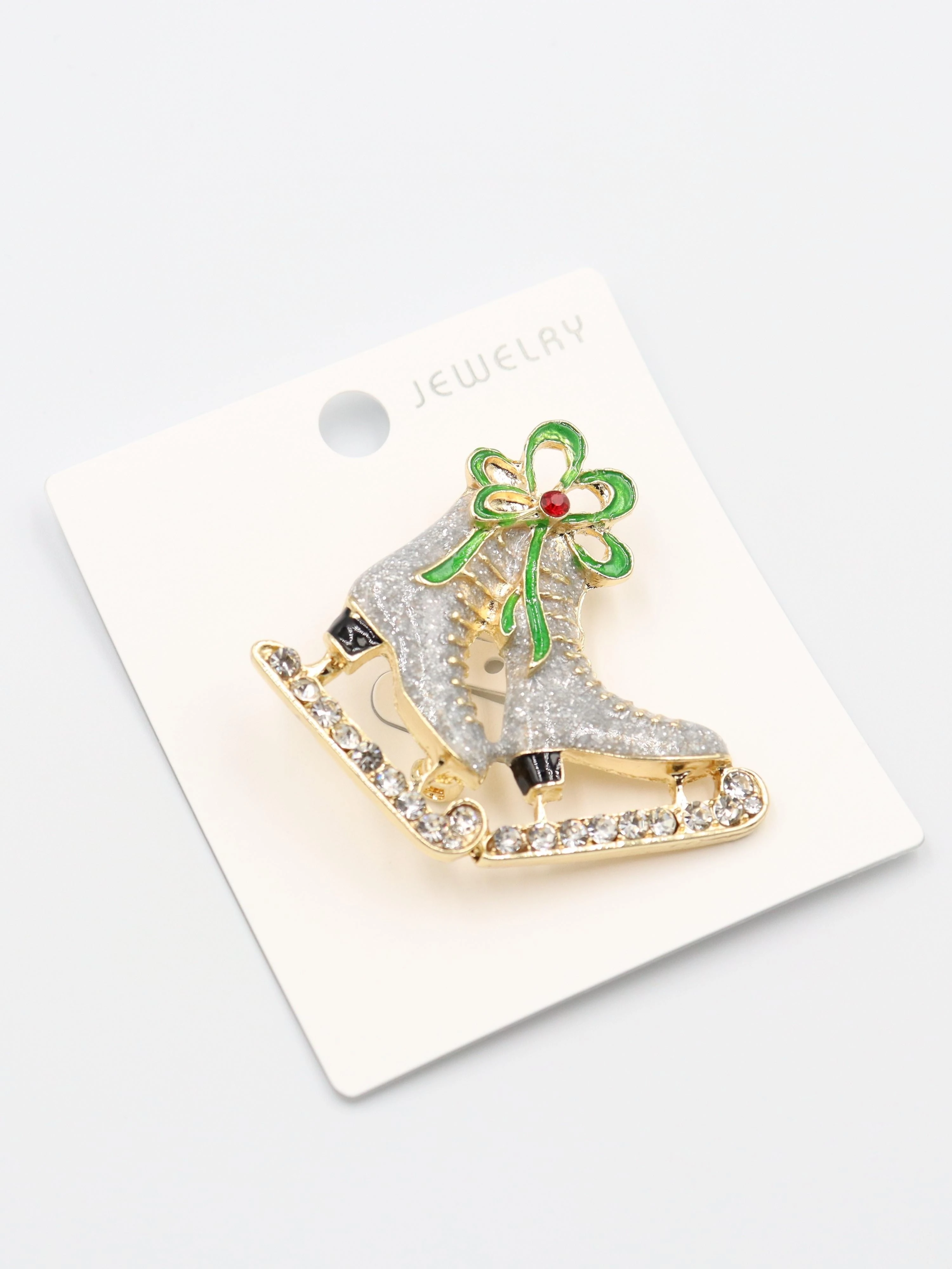 illys Gri Paten Yılbaşı Broşu