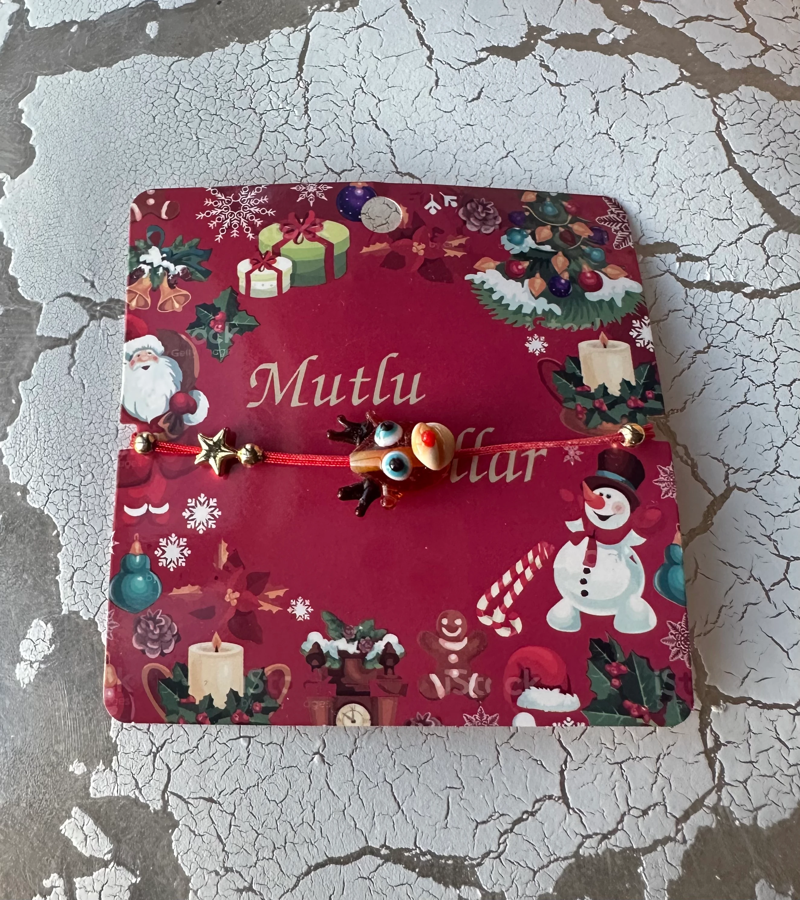 illys Kahverengi Cam Geyik Figür Kırmızı İp Yılbaşı Bilekliği