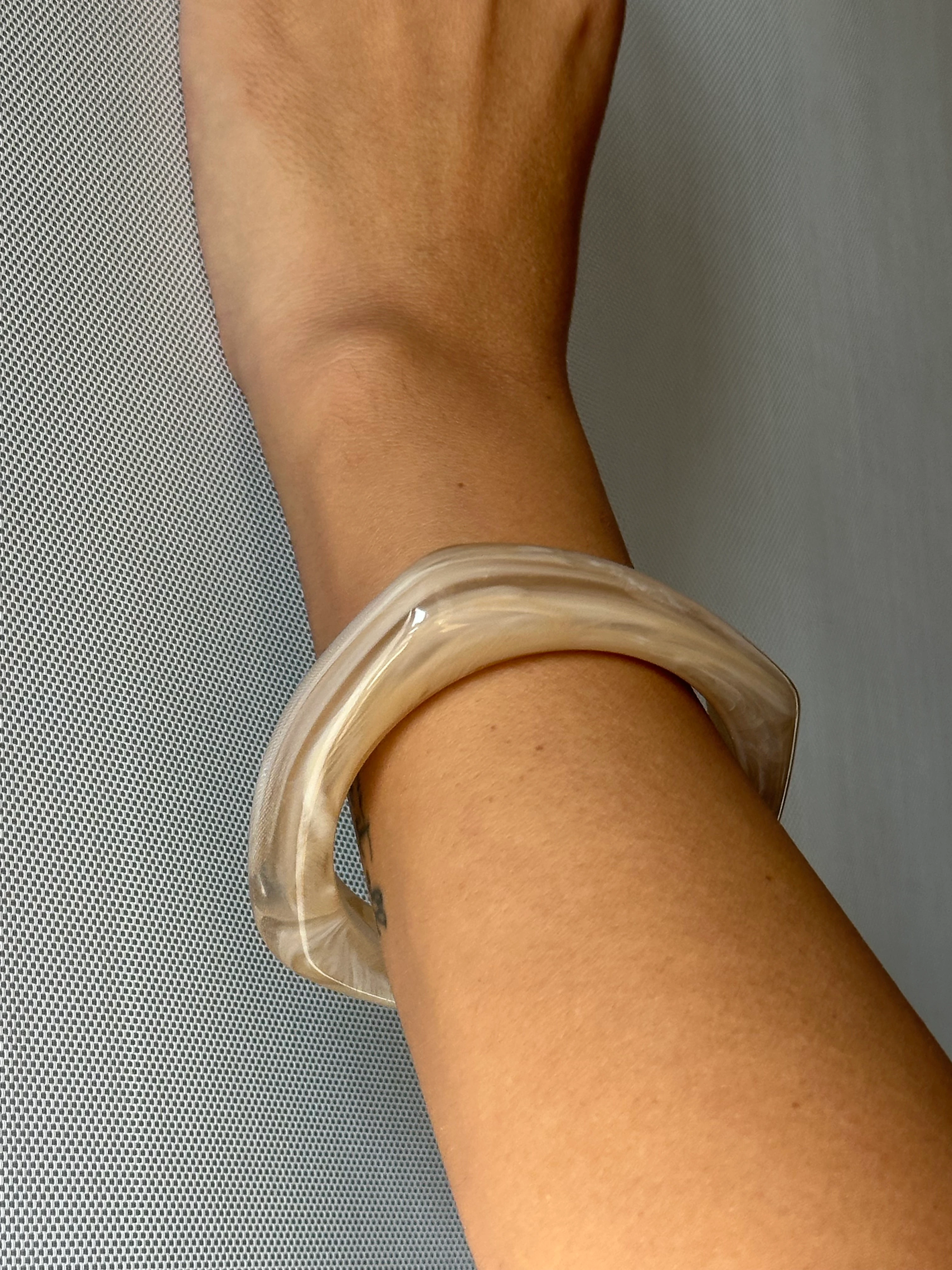 illys Vizon Dalgalı Desen Kare Kemik Bileklik