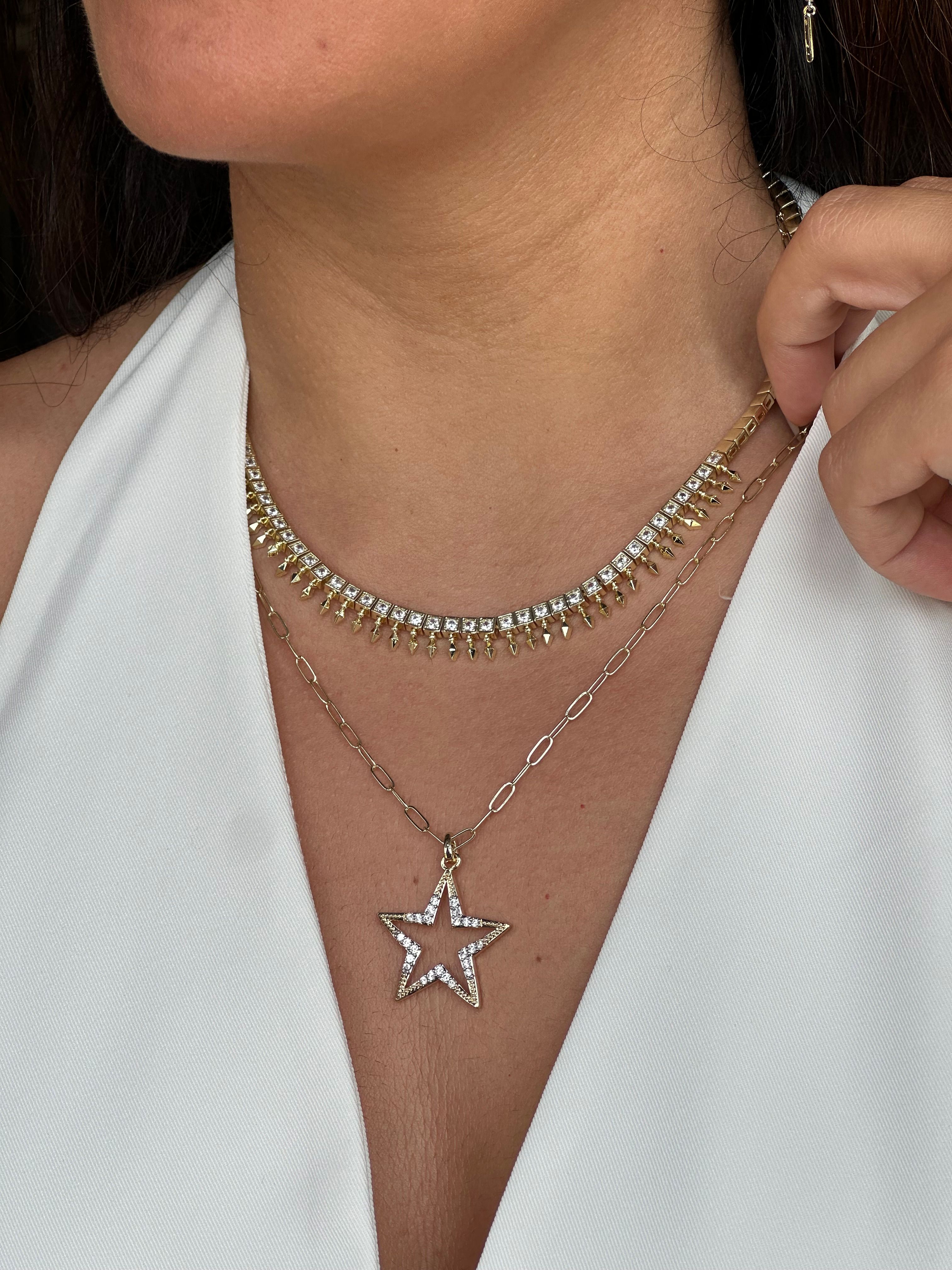 illys Gold Baget Taş Detaylı Çivi Model İthal Altın Kaplama Kolye