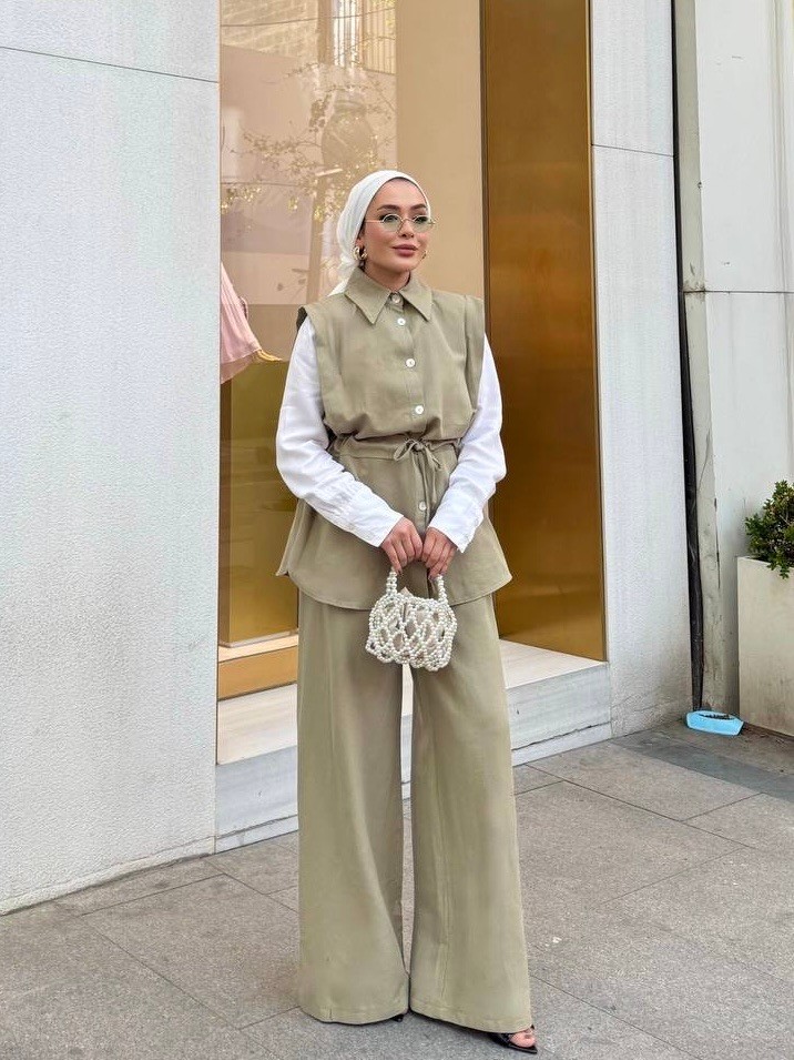ALİA YELEKLİ KETEN TAKIM