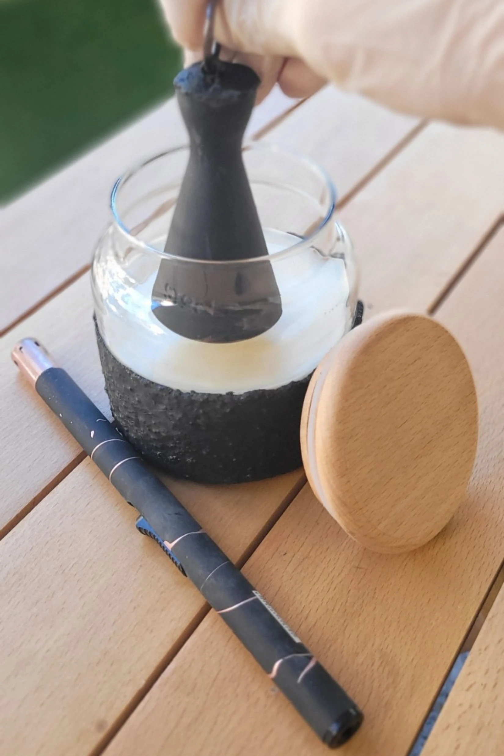 Beton & Cam 2’li Kavanoz Mum Seti – Mum Tabağı, Çakmak ve Mum Söndürücü Hediyeli