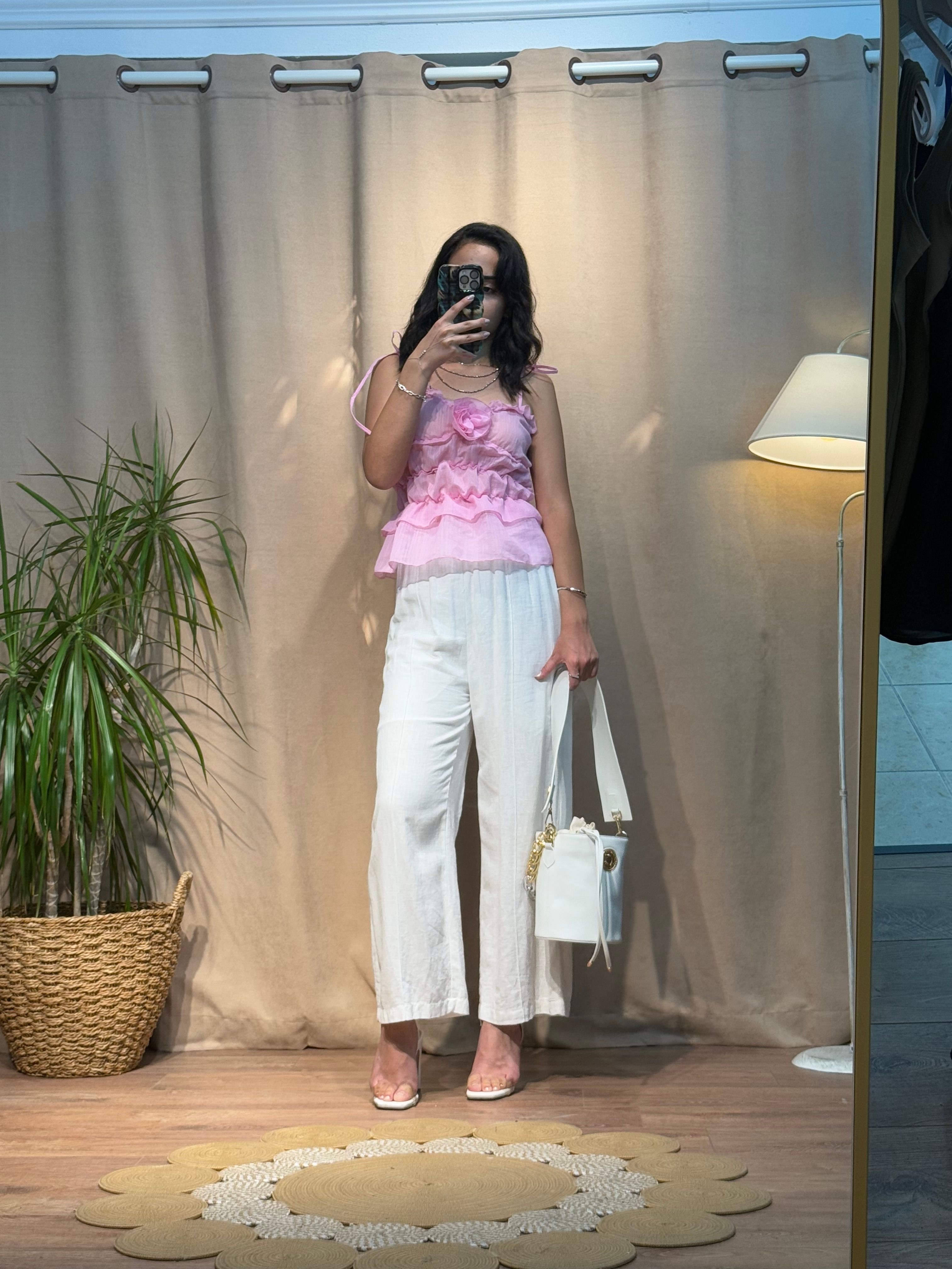 Gül Detaylı Askılı Bluz Pembe