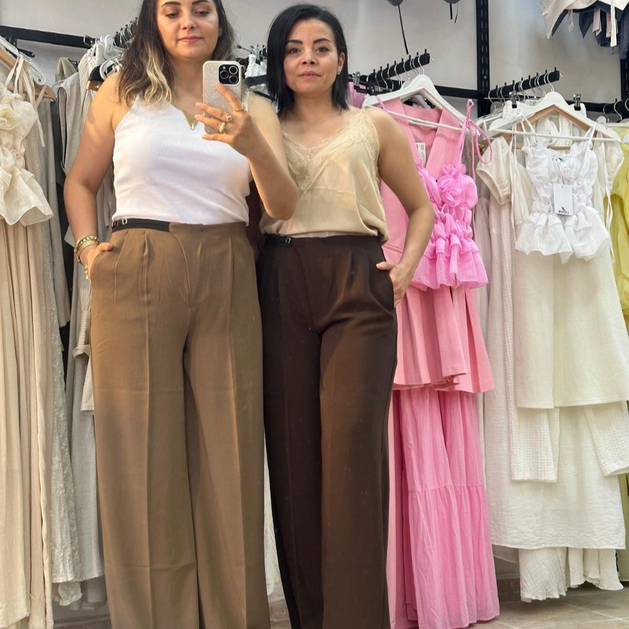Dantel Detaylı Bluz Bej
