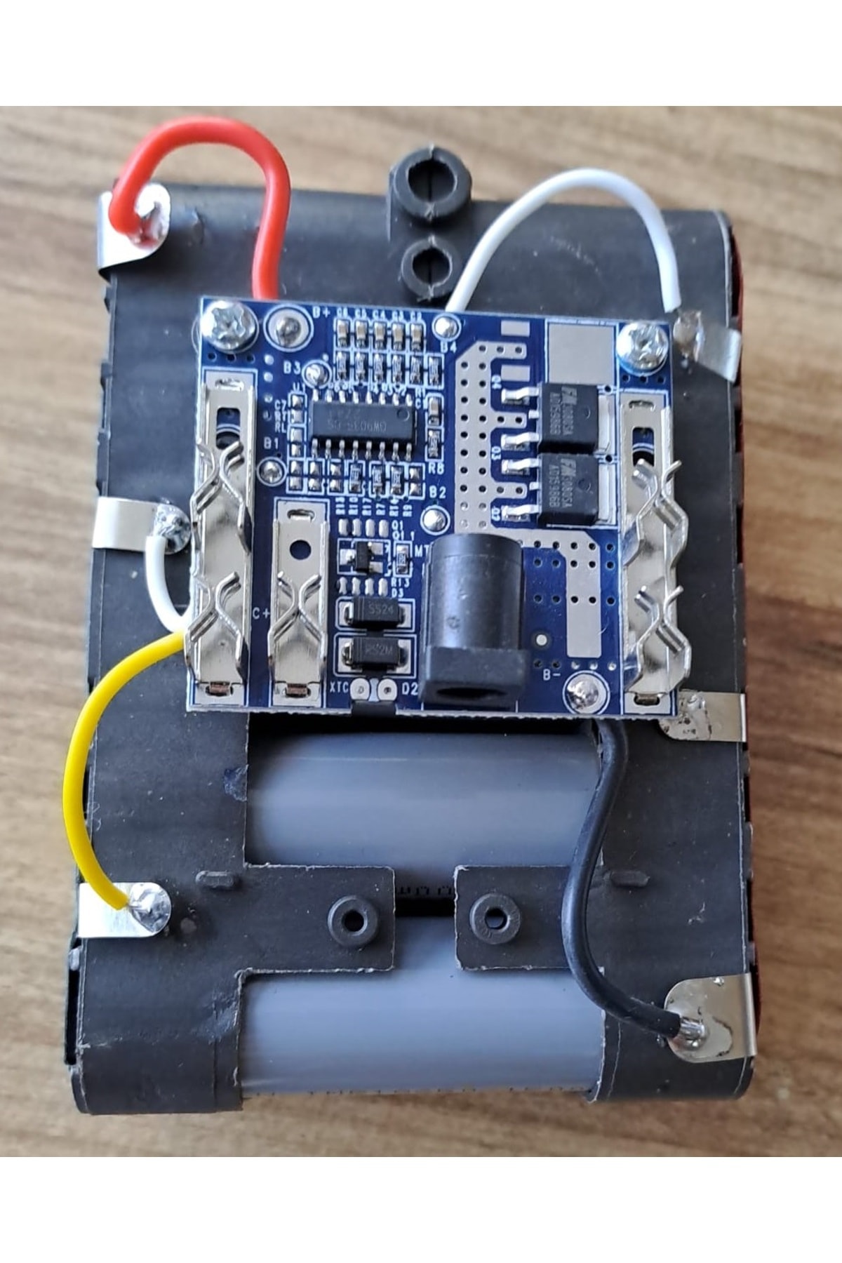 Pil Şarj koruma levhası 5S BMS 18V 21V 20A Li-Ion Lityum 10 pilli Koruma Şarj devre kartı modülü