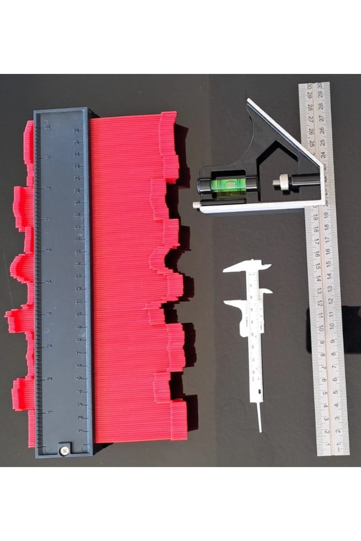 Su terazili ayarlı Kombine cetvel Açı ölçer Kalıp Tarağı Kumpas Marangoz Mühendis 45°/90° 300mm