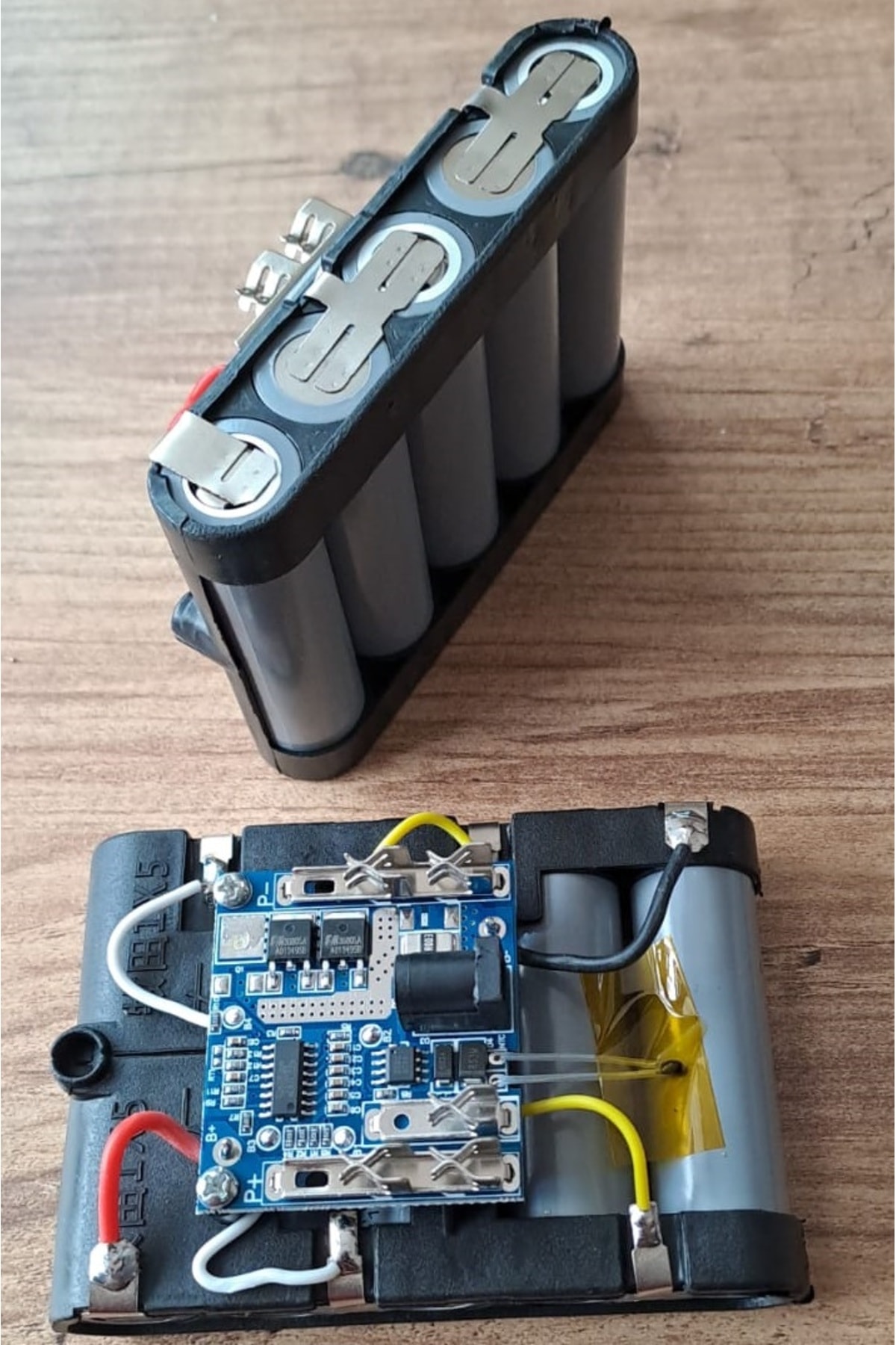 Şarjlı Batarya Grubu 5 Li 18650 Li-ion Pil 18v 2000 Mah Pcbli Şarj Bms Devreli Pil Seti Okul Proje