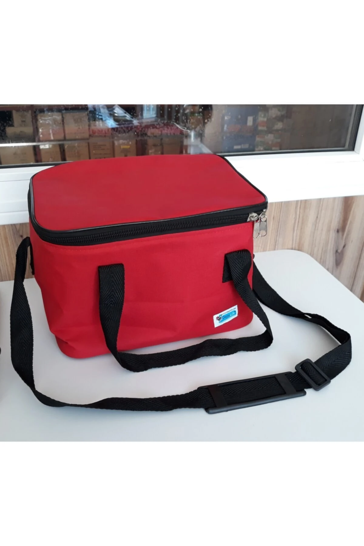 Buzluk Çanta 15 Litre Hacim Kamp Plaj Piknik Seyehat Için Isı Korumalı Termoslu Çanta Kırmızı