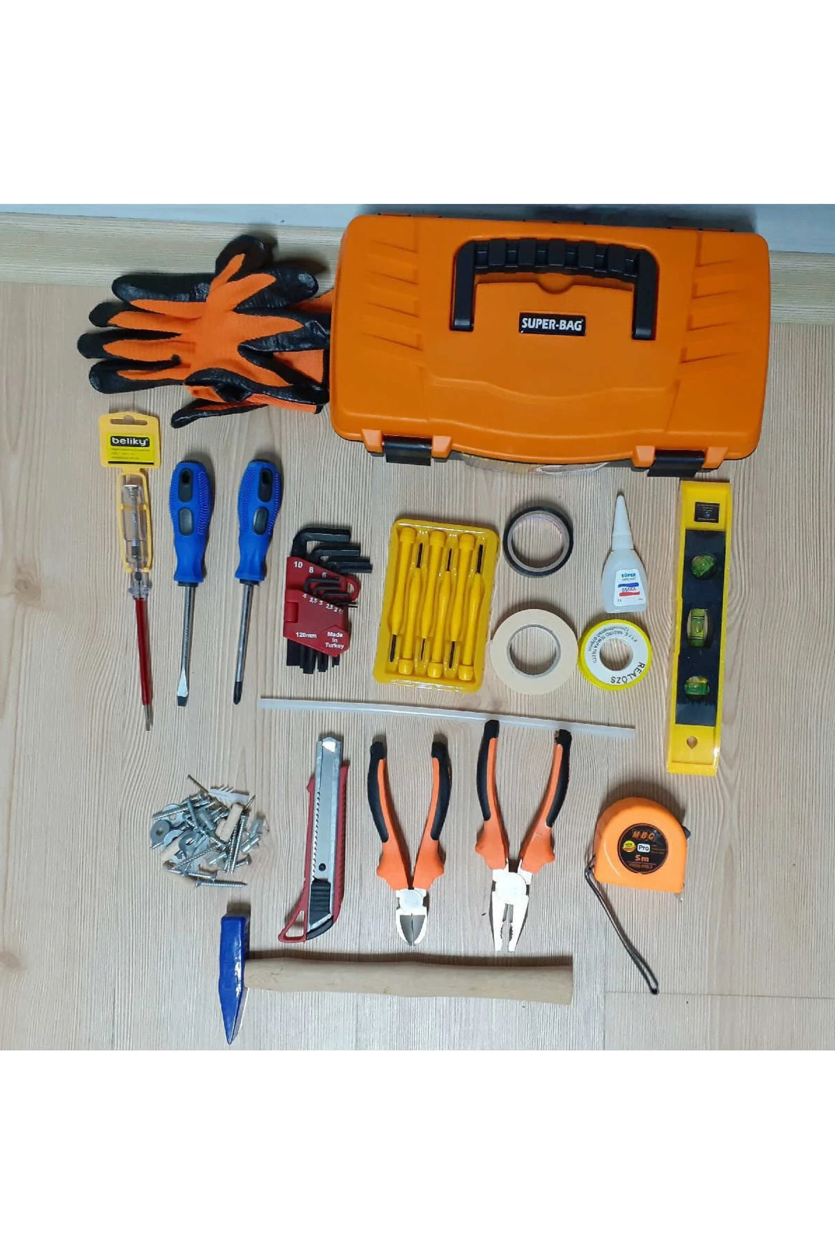 Çantalı Alet Takım Seti 19 Saatçi Tornavida Metre Çekiç Pense Yankeski Su Terazisi Alyan Vida Dubel