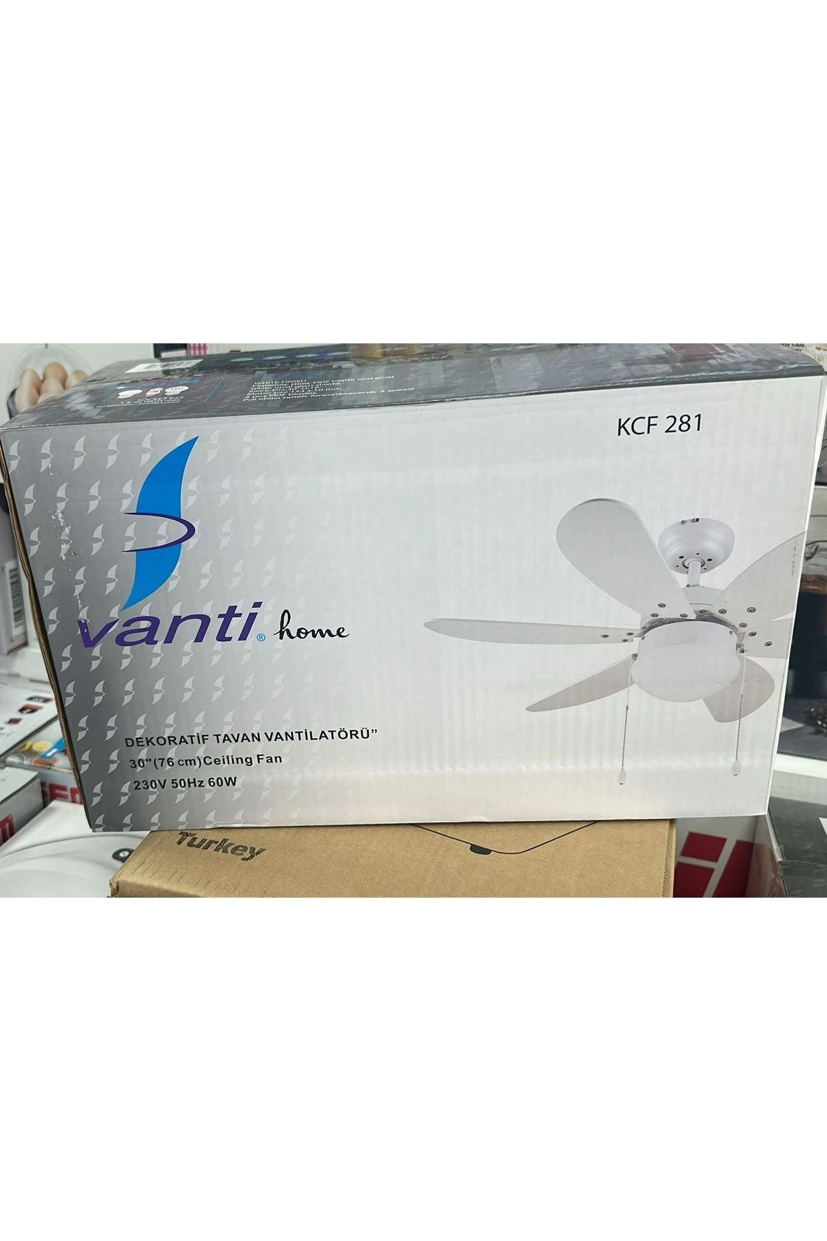 Tavan Vantilatörü 6 kanatlı Aydınlatmalı beyaz 76cm Tavan Pervanesi