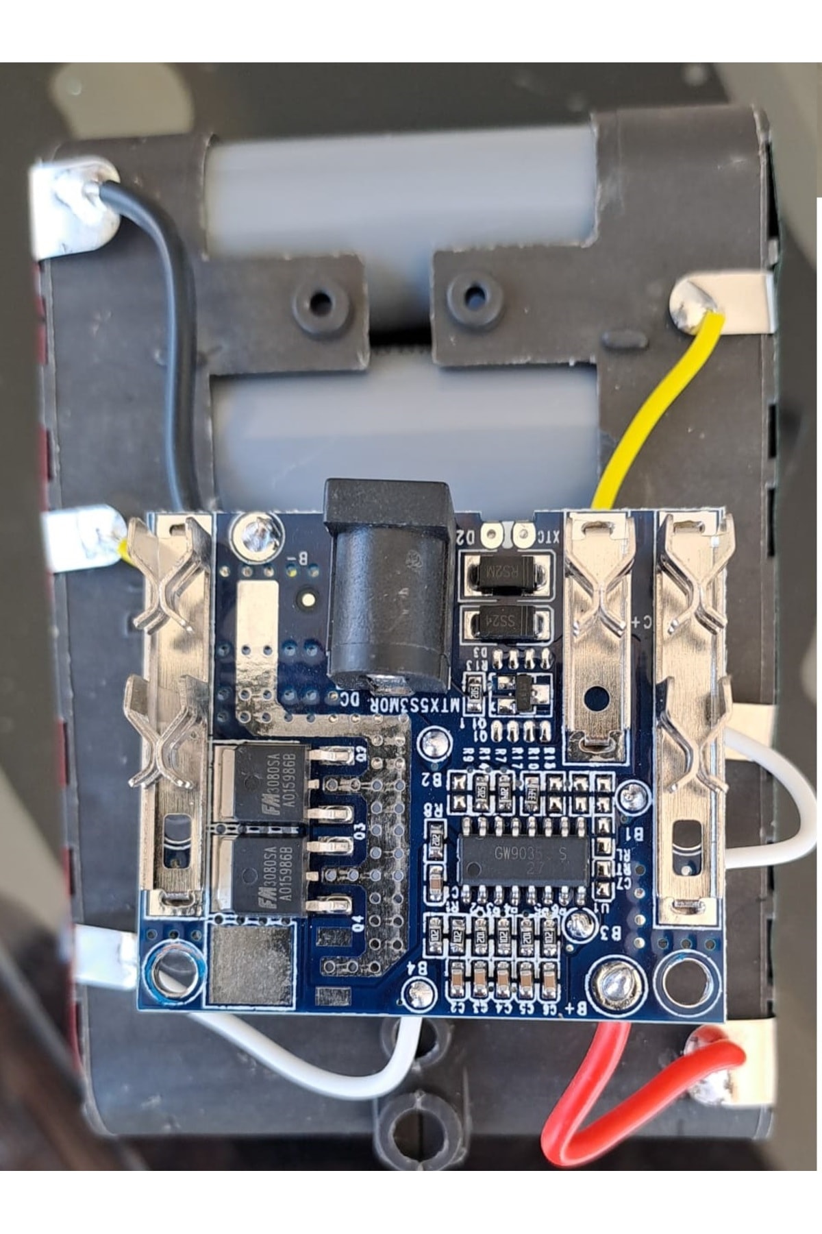 Pil Şarj koruma levhası 5S BMS 18V 21V 20A Li-Ion Lityum 10 pilli Koruma Şarj devre kartı modülü
