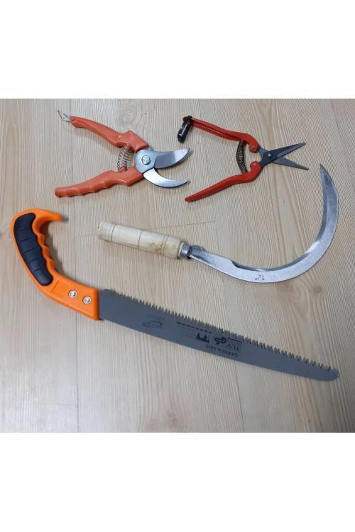 Bahçe Bağ Budama Makası Ağaç Dal Kesme Testeresi Ot Orak Tırpan Bileme Taşı