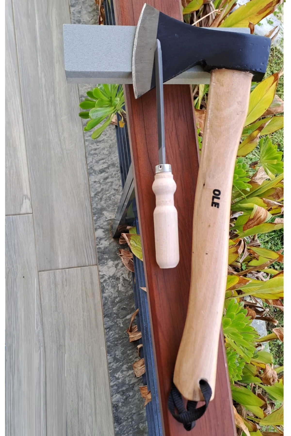 Ahşap Saplı Metal Balta Ahşap Kemik Kesme Tırpan Bileme Taşı Saplı Eğe Masat Seti 3 Parça set