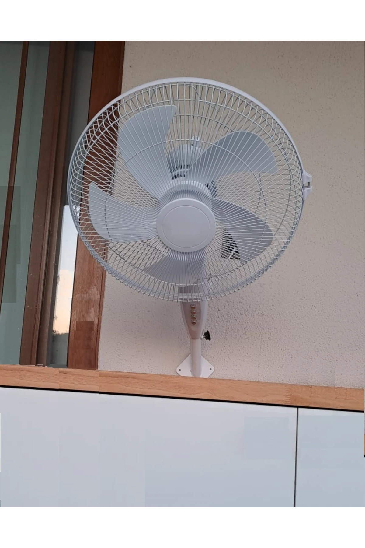 Duvar Montajlı Hava Vantilatörü 3 KademeHhız Ayarlı Pervane Sağ Sol Dönme 55w Beyaz 5 Kanat