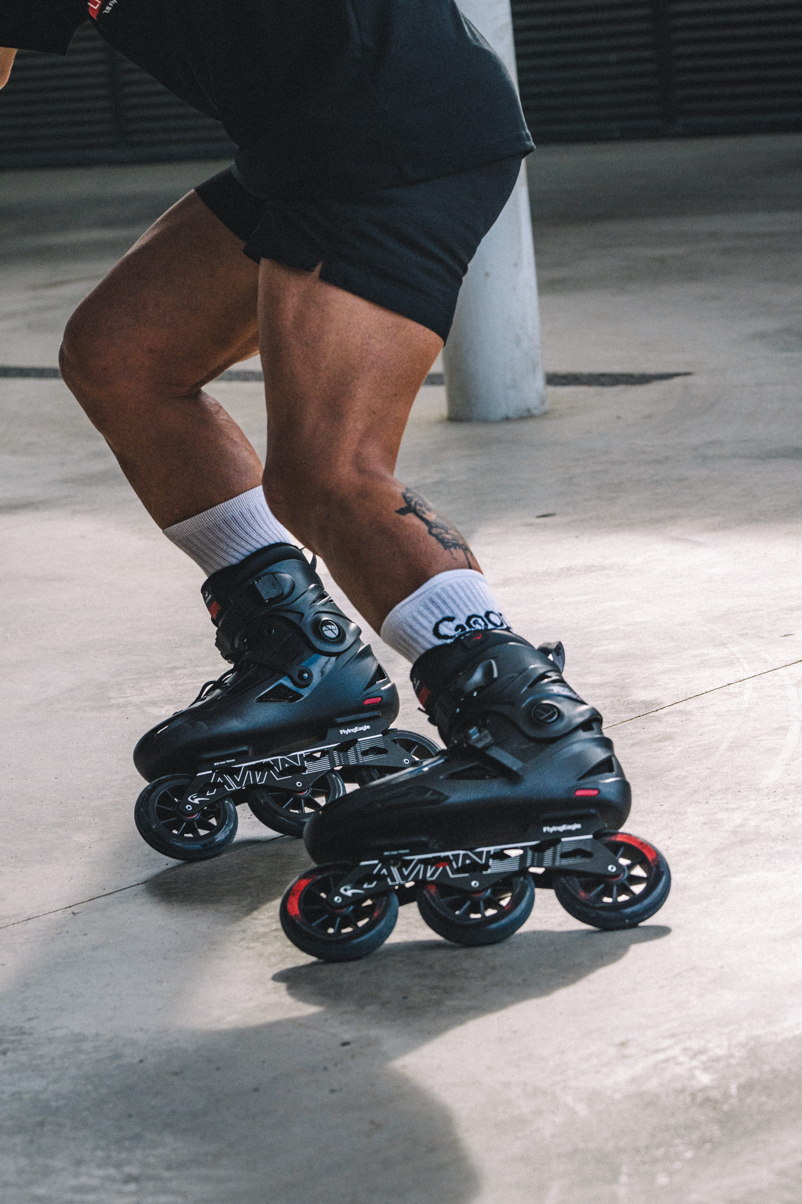 Flying Eagle Avian T110 Black Red Urban Paten