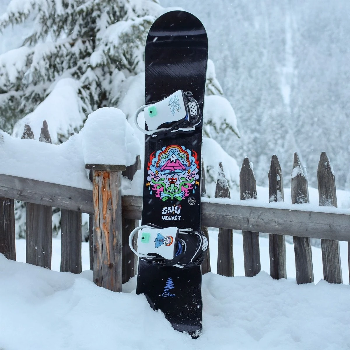 Gnu Velvet 2025 Snowboard