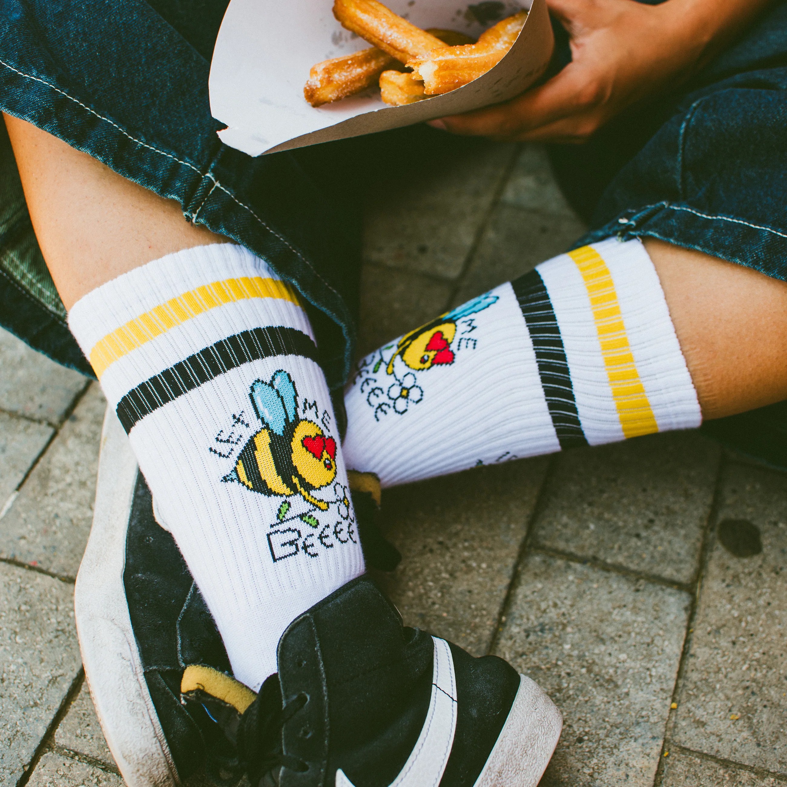 American Socks Let me Bee Mid High Çorap