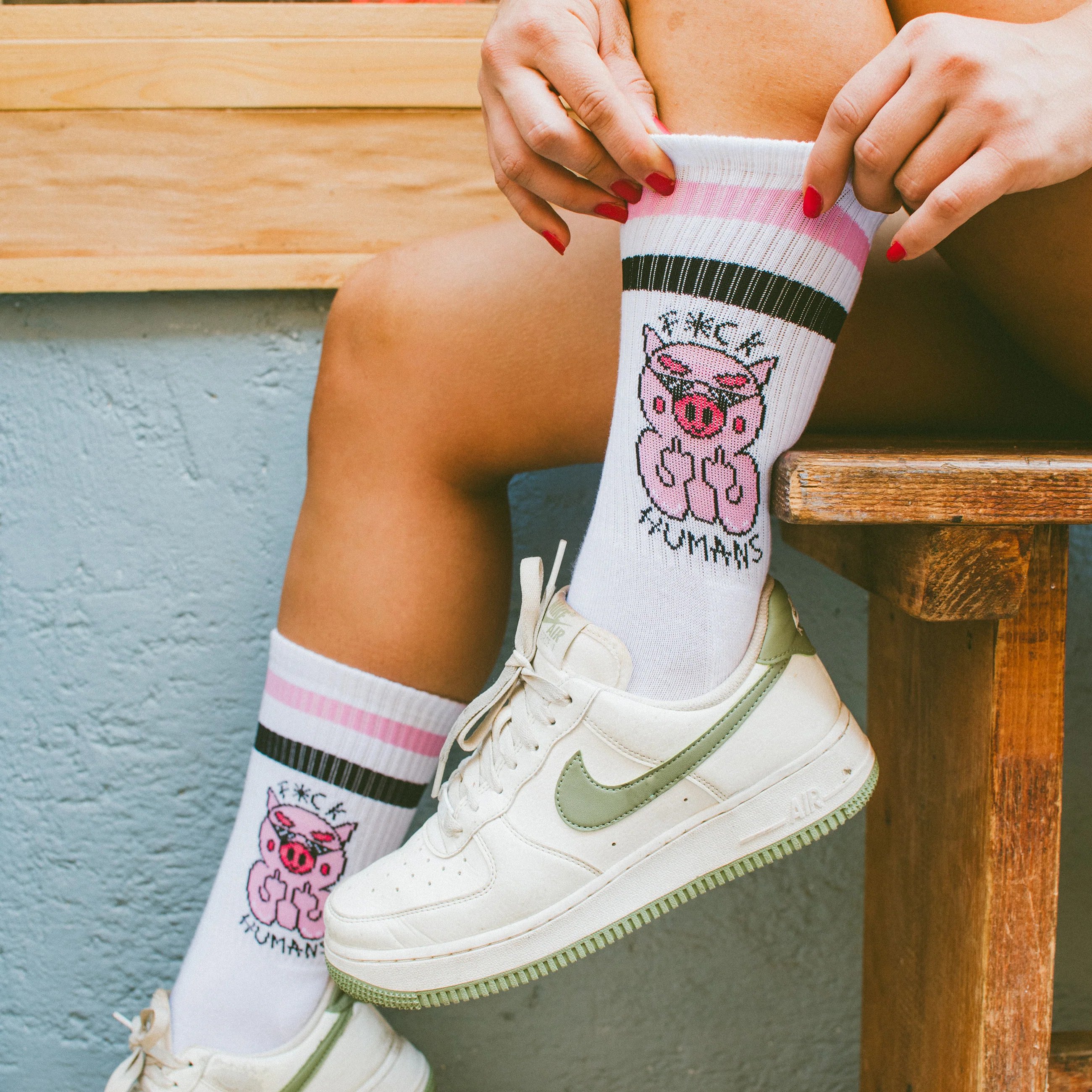 American Socks F*ck Humans Mid High Çorap
