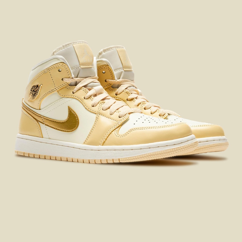 Nike Jordan 1 Mid SE Pale Vanilla Metallic Gold
