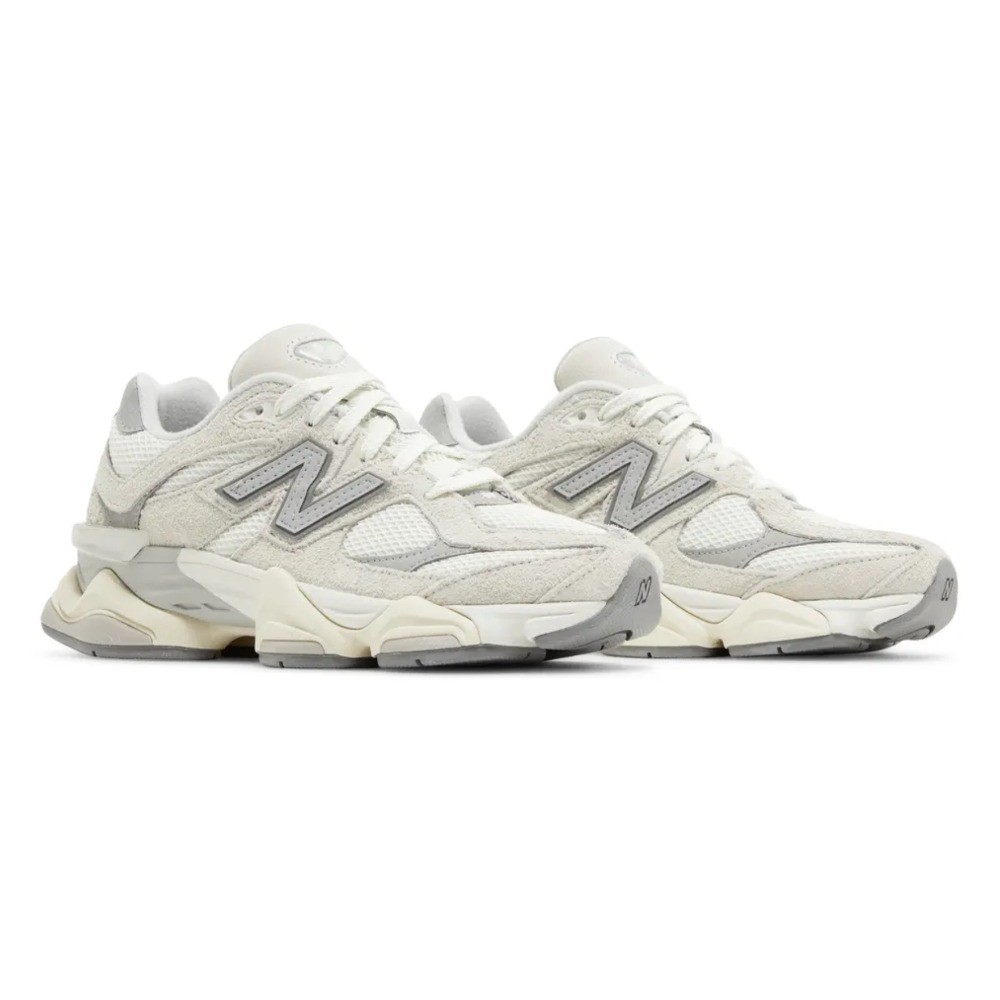 New Balance 9060 Moonbeam Sea Salt