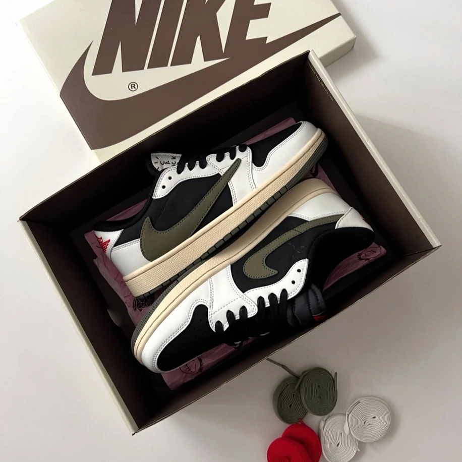 Nike Air Jordan 1 Low OG x Travis Scott ‘’Black Olive’’