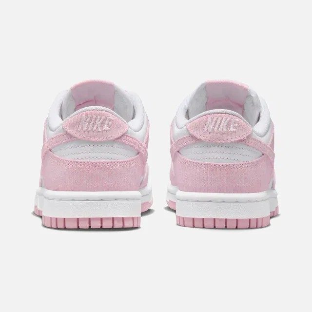 Nike Dunk Low Velvety Details