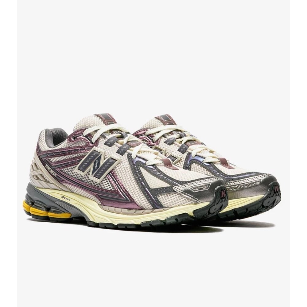 New Balance 1906R Licorice