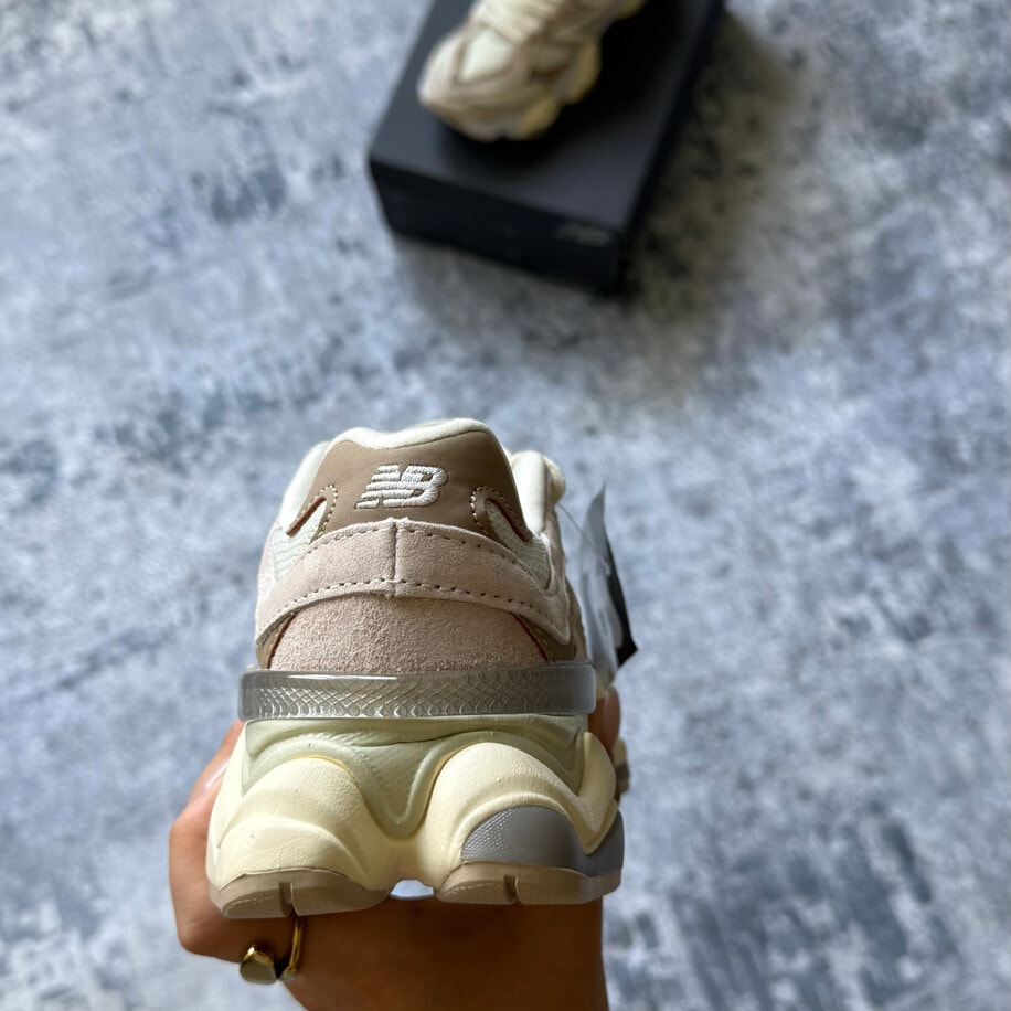 New Balance 9060 Cream