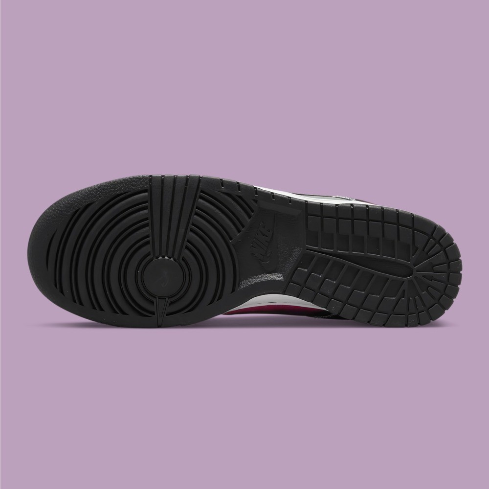 Nike Dunk Low Graffiti Pink