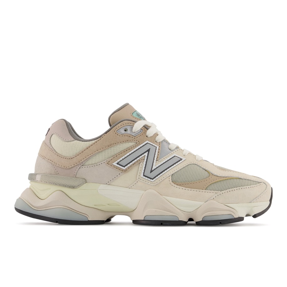 New Balance 9060 Bej