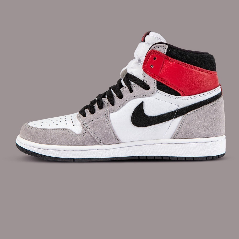 Nike Air Jordan 1 Retro High Light Smoke Grey