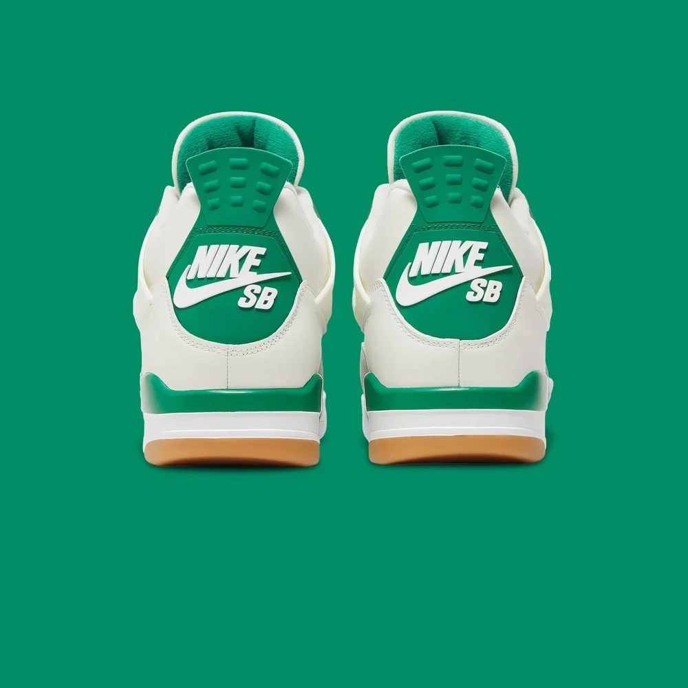 Nike Air Jordan 4 Retro SB "Pine Green"
