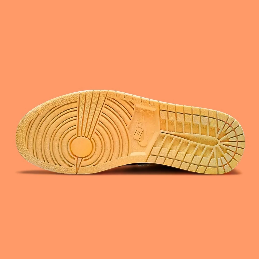 Nike Jordan 1 Retro High Neutral Grey Hyper Crimson