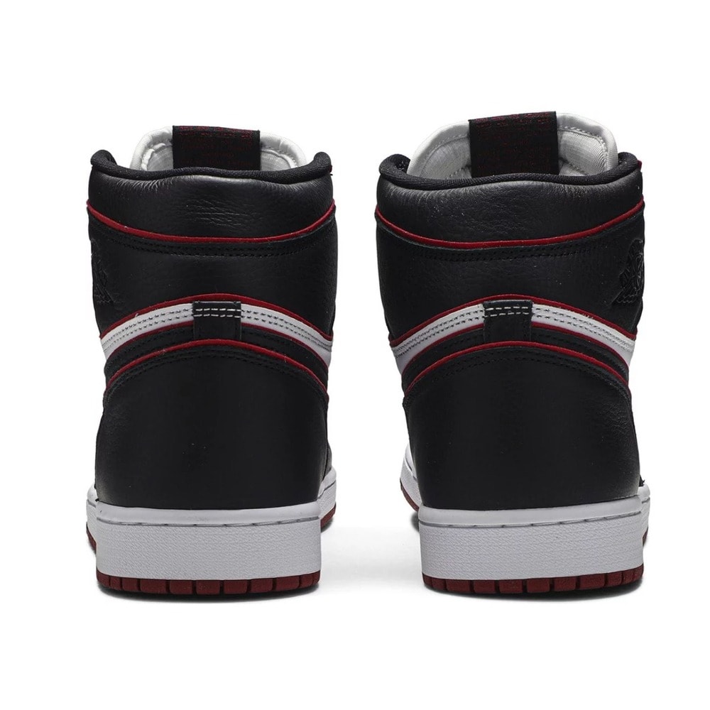 Nike Jordan 1 Retro High Bloodline