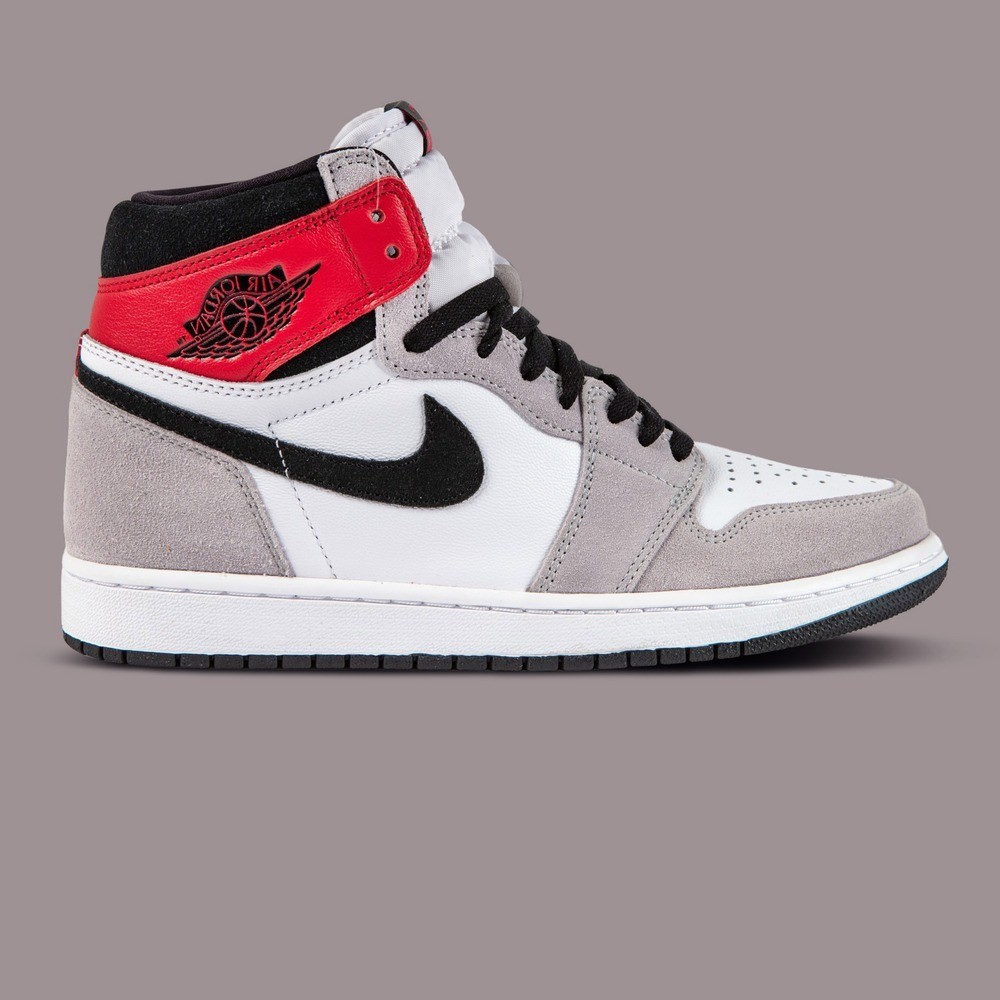 Nike Air Jordan 1 Retro High Light Smoke Grey