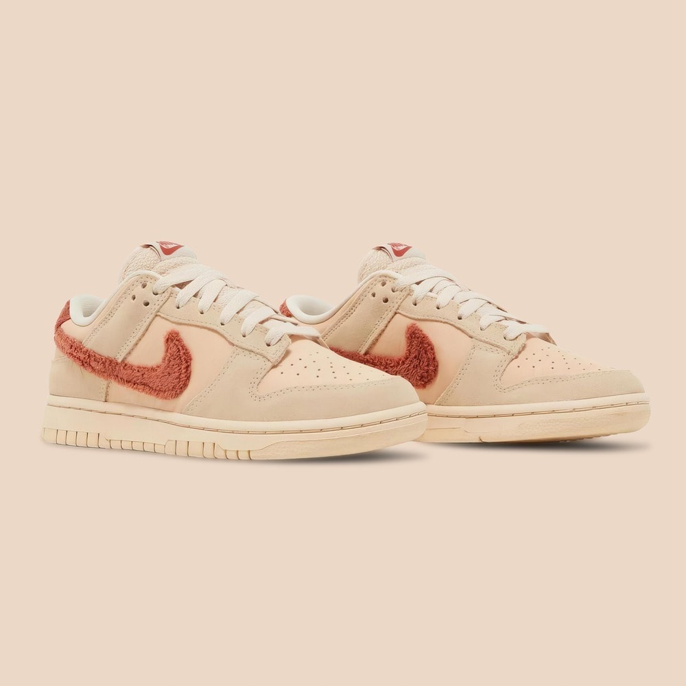 Nike SB Dunk Low Terry Swoosh