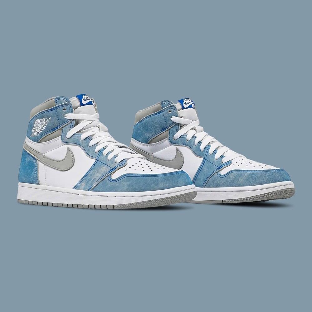 Nike Jordan 1 Retro High Hyper Royal Smoke Grey