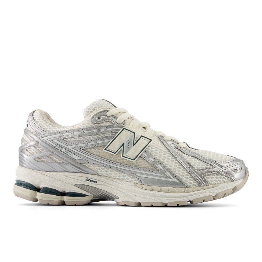 New Balance 1906R ‘Silver Metallic Sea Salt’