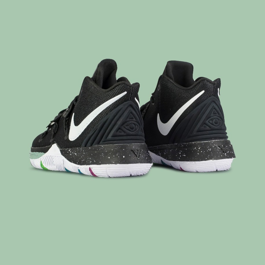 Nike Kyrie 5 Black Magic