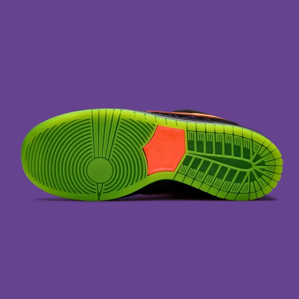 Nike SB Dunk Low Night of Mischief Halloween