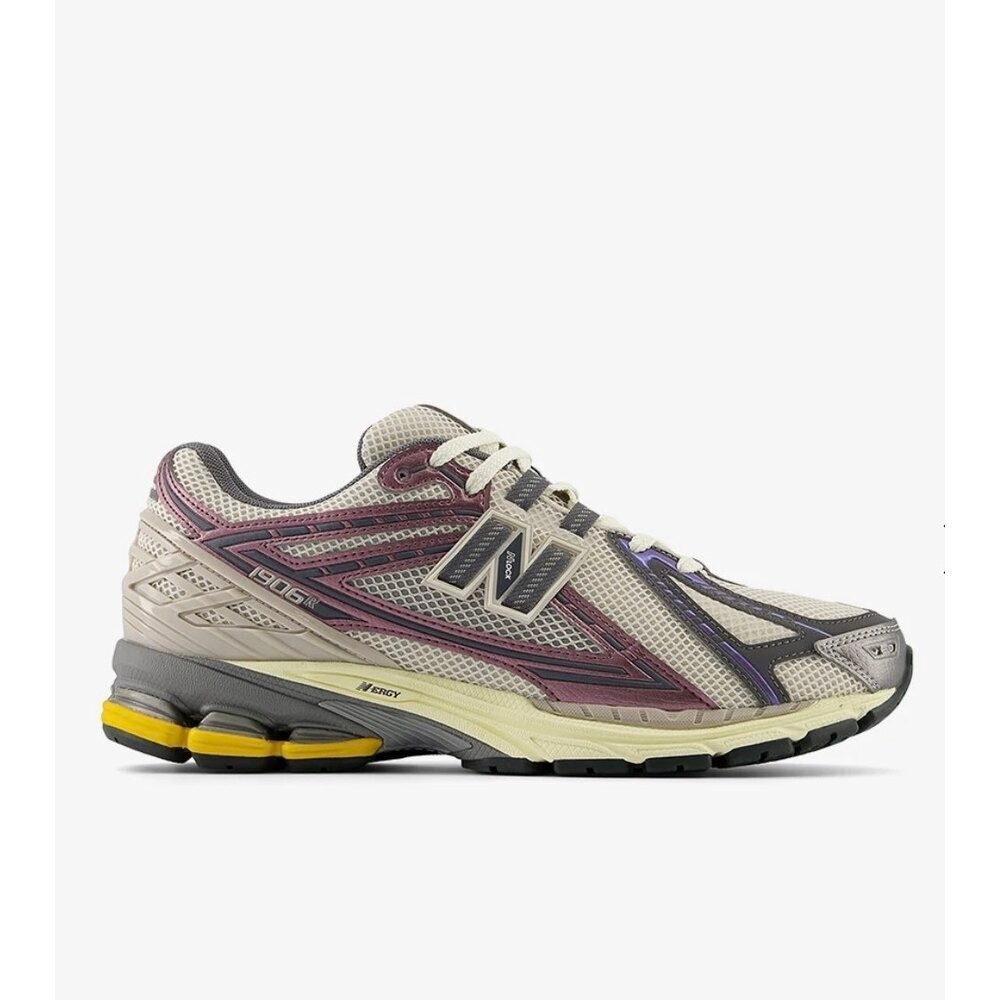 New Balance 1906R Licorice