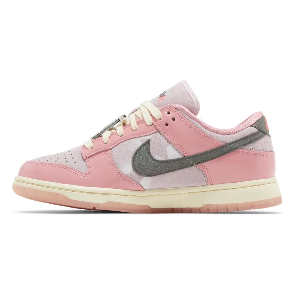 Nike Dunk Low LX Barbie