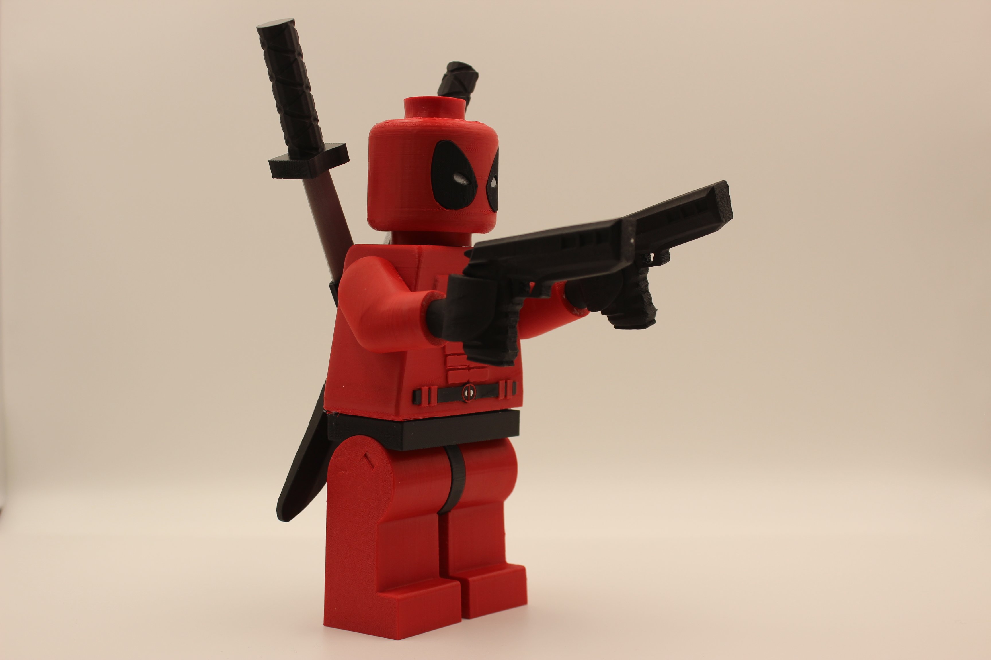 Dead Pool Lego Figürü