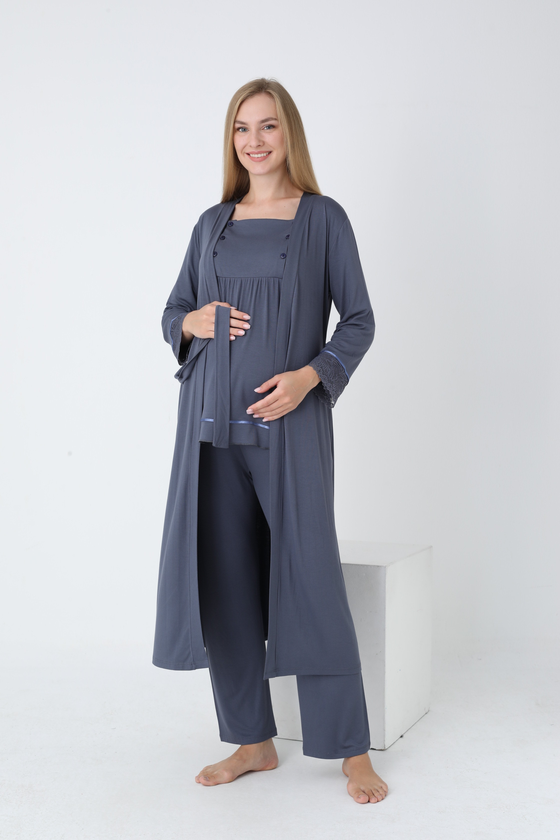 4530 Uzun Sabahlıklı Emzirmeye Uygun Uzun Kol Hamile ve Lohusa Pijama Takımı - Füme